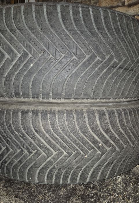 Anvelope allseason 235.60.18 Continental Cross Contact si Hankook 4S2