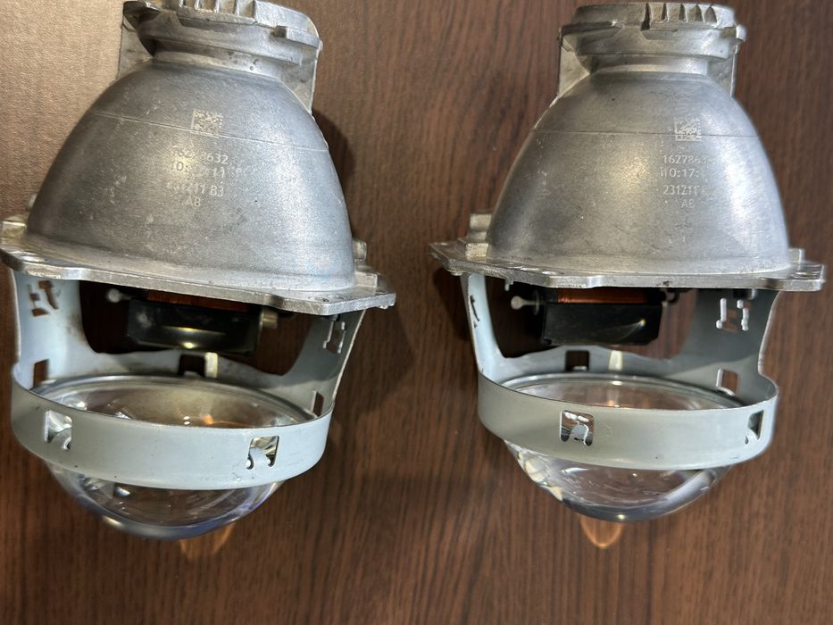 Лупи D2S Hella F1 3 инча