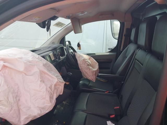 Dezmembrez Opel Vivaro Generatia C an 2021 1.5 Diesel