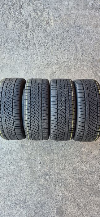 4 anvelope iarna runflat Continental 245/45/18.Pretul este pe bucata.