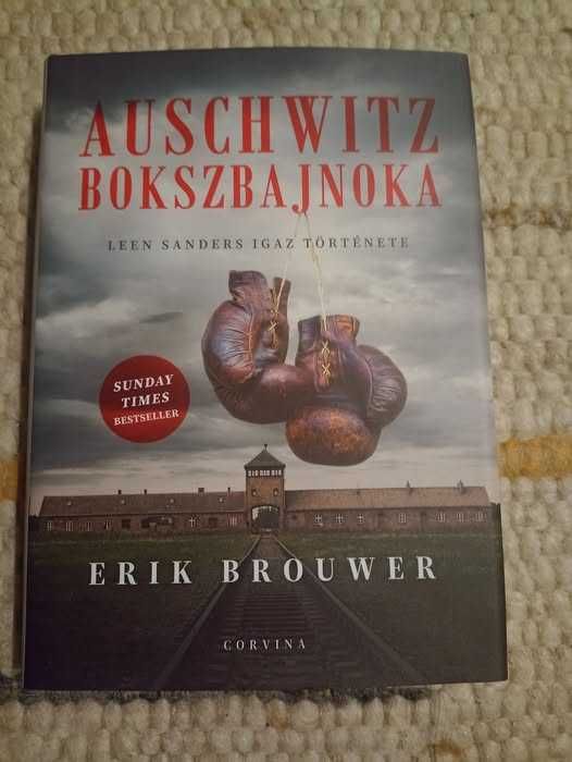 Erik Brouwer: Auschwitz bokszbajnoka [carte in limba maghiara]