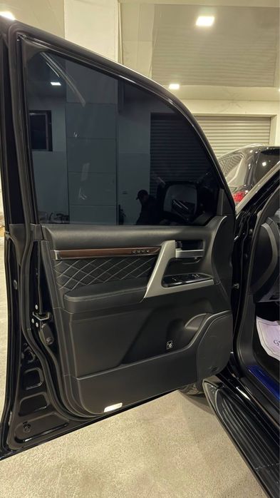 Toyota land crusier 200