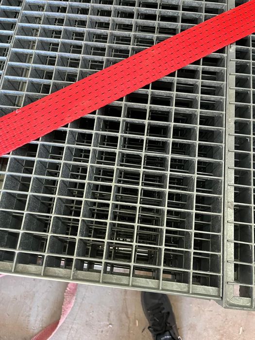 Trepte zincate gretare zincate