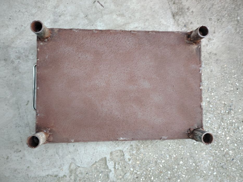 Vând grătar fară picioare