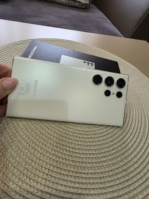 Samsung galaxy s 23 ultra, 256GB.Цвят cream.