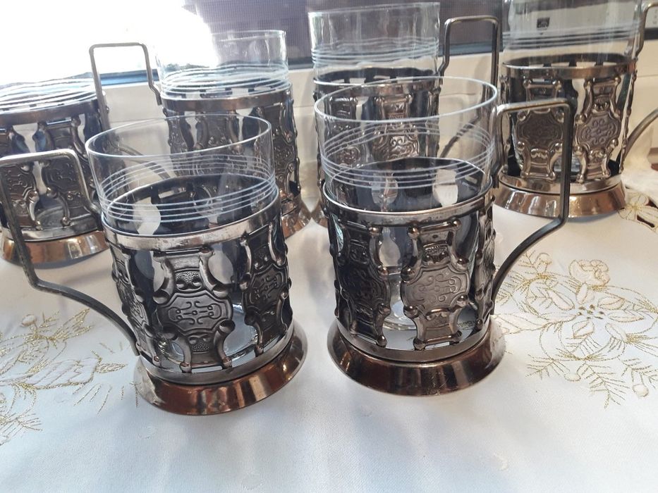 Руски сервиз за чай с мелхиор подстакани