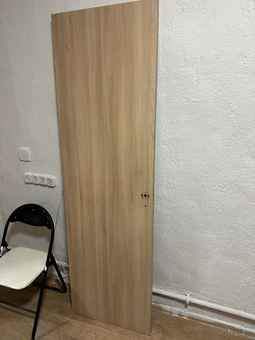 Дверь межкомнатная даром