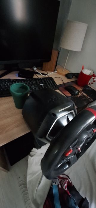 Volan thrustmaster  t 128