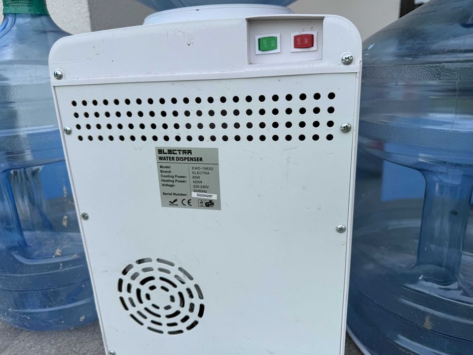 Dozator apa Electra calda rece plus 4 bidoane