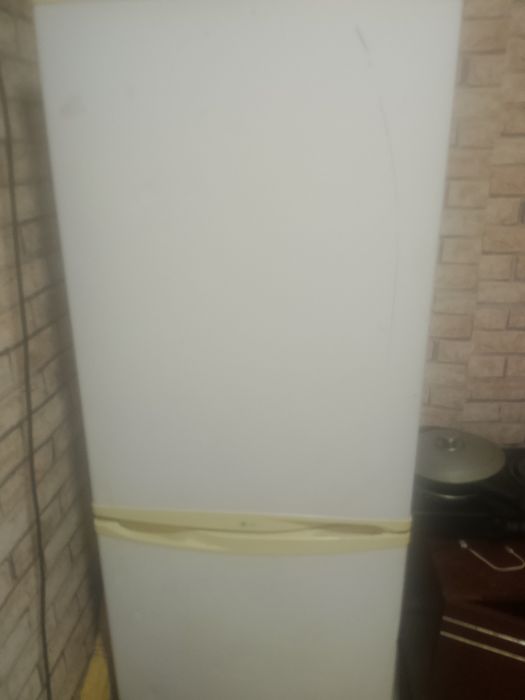 Срочно продам холодильник рабочий