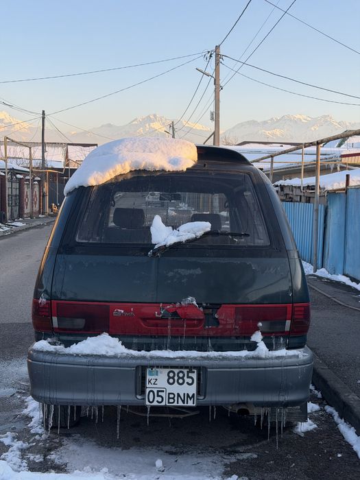 Тойота естима лусида