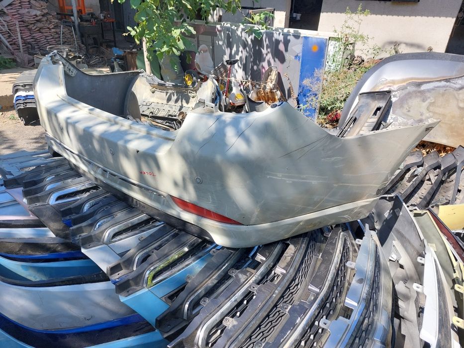 Авторазбор 111. Бампера передний и задний