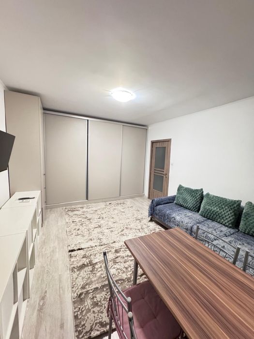 Apartament 2 camere decomandat,  casa de cultura