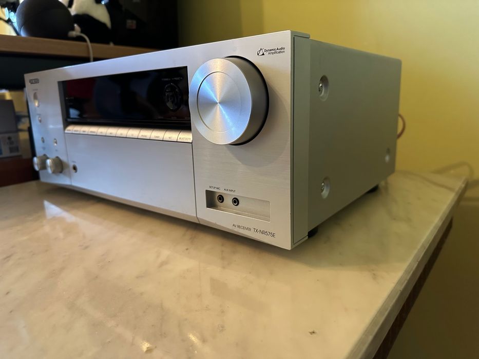 Продавам Onkyo TX-NR575E и колони Koda