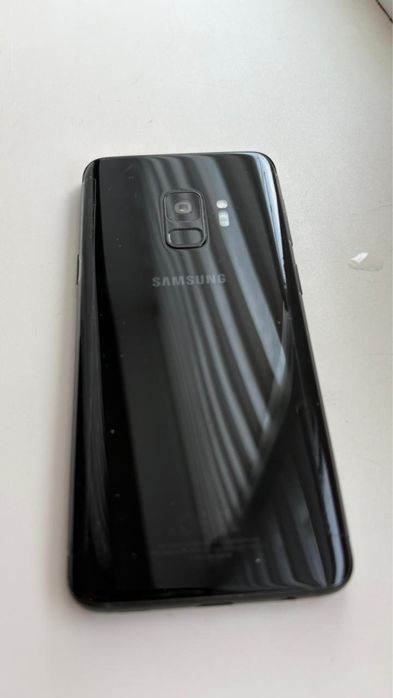 Продам Samsung galaxy S9