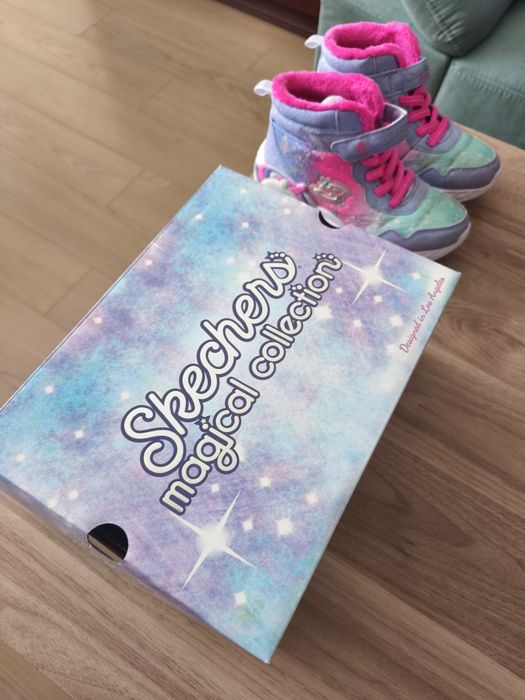 Високи кецове Skechers
