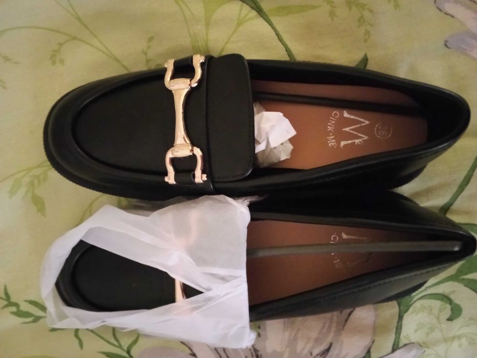 Продавам нови мокасини