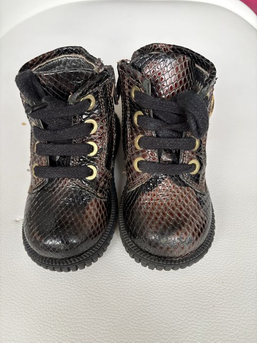 Продам ботинки от tiflani