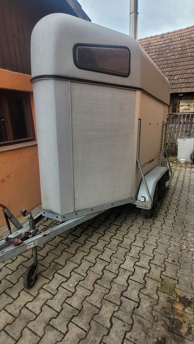 Remorcă de vânzare