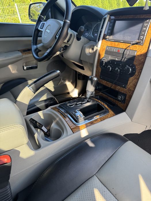 Vând Jeep Grand Cherokee 3.0 CRD, 218 CP, cutie automată, 4x4