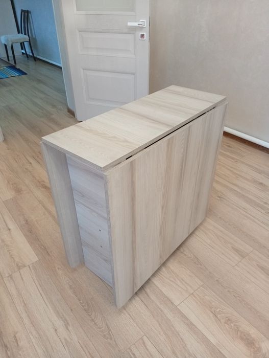 Стол книжка б/у.