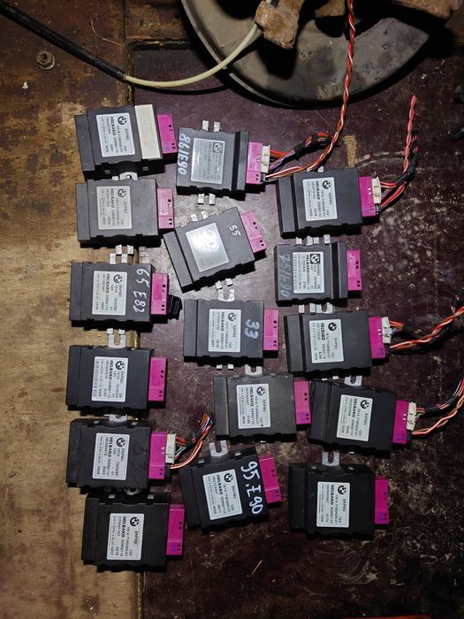 БМВ Реле модул подкачваща помпа горивна резервоар BMW *