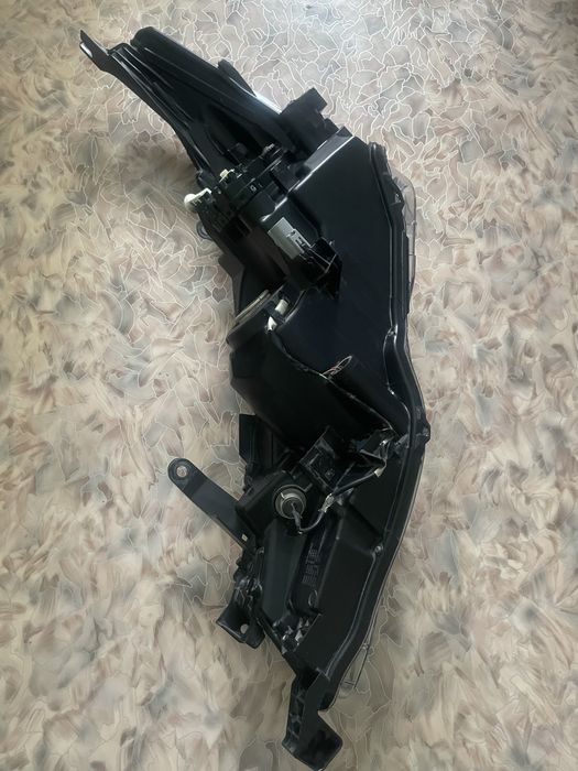 Передняя правая фара