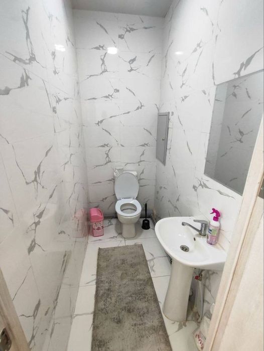 Tinchlik metroni oldida ijaraga kvartira bor bezmakler