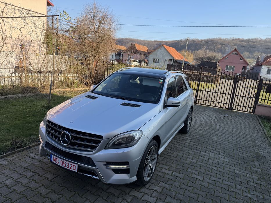 Mercedes ML 250 Amg - panoramic