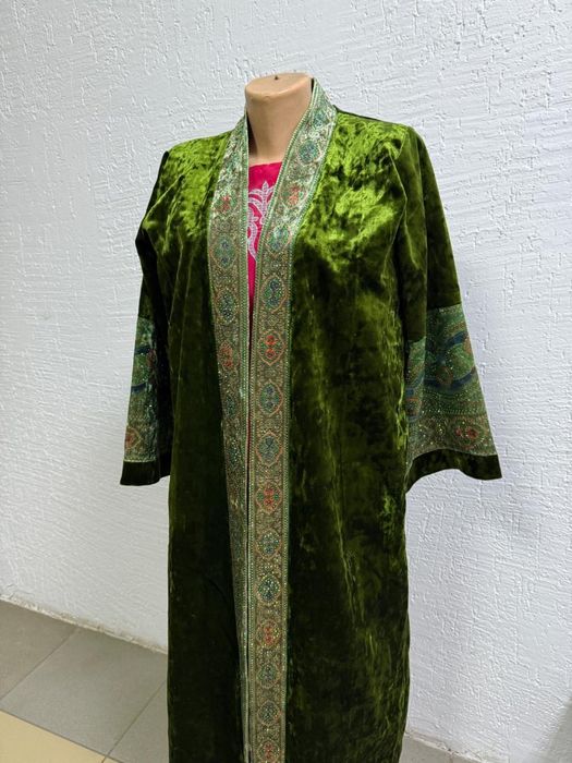 Шапан зеленый новый камзол
