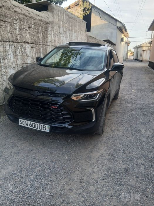 Tracker 2 premier sotiladi