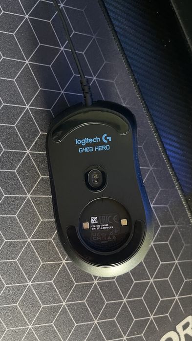 Mouse logitech g 403 hero