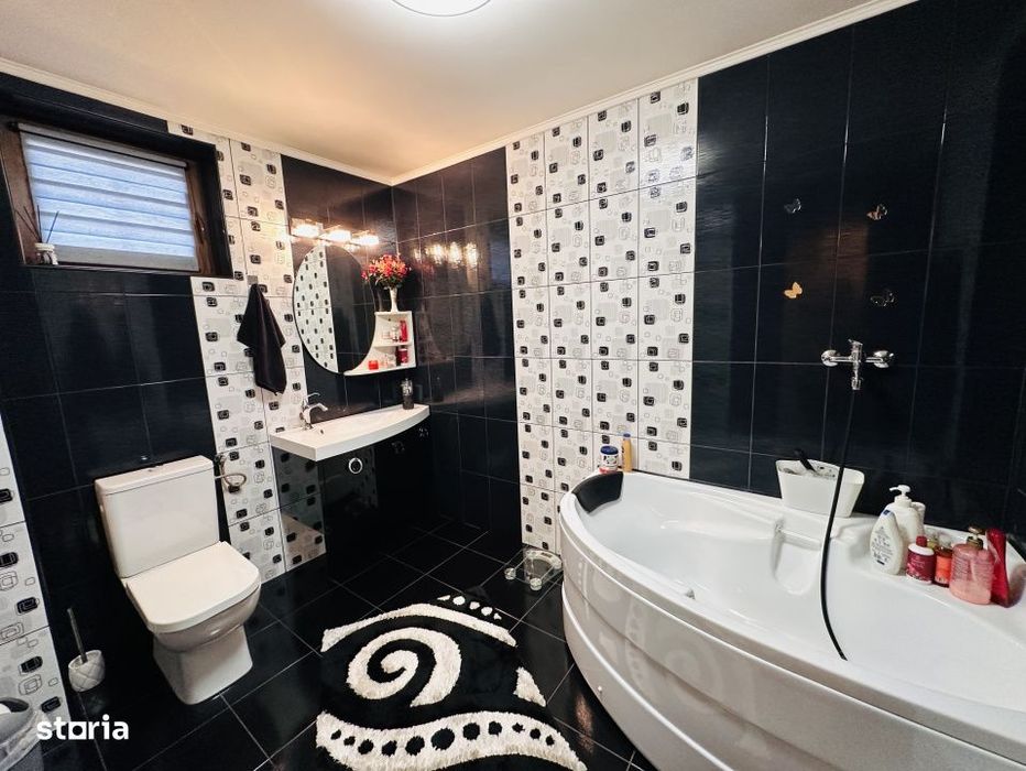 Vila superba, padure Rosu, 1000 mp teren, 310 mp construiti, Chiajna