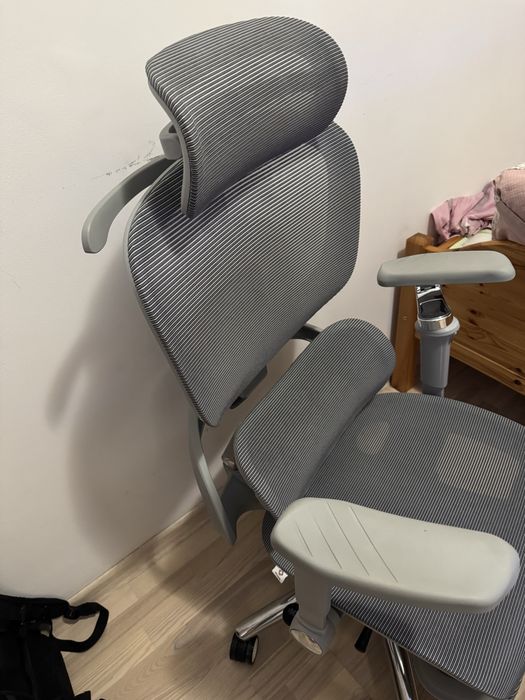 Компьютерное игровое кресло Mizone ERGO EXECUTIVE