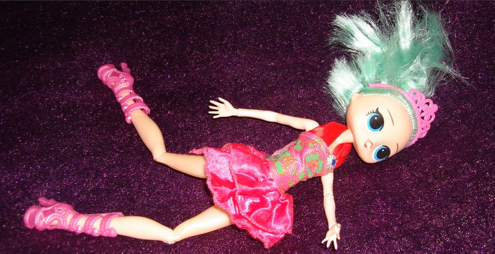 Шарнирная кукла LOL