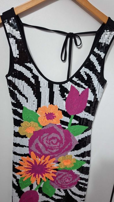 Пайетена рокля Lipsy London