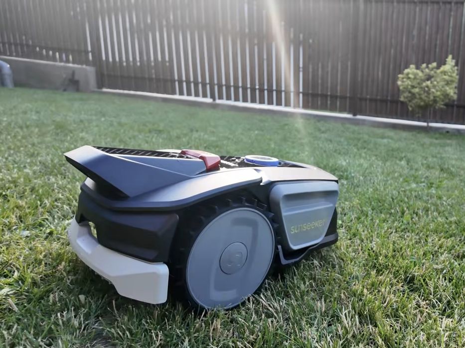 Vand Robot de tuns gazon Sunseeker V1 (Vision AI, Fara fir) – Doar testat, la cutie!