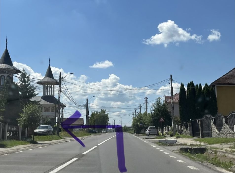 Vând 2 parcele de teren Str Ghiocelului
