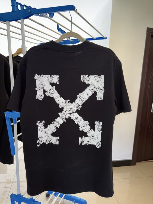 Vand tricou calitate foarte buna