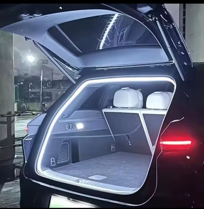Banda Led interior auto 4m , lumina alba , prindere cheder sau utilizare banda adeziva inclusa in pachet ( banda Led 12/24V)