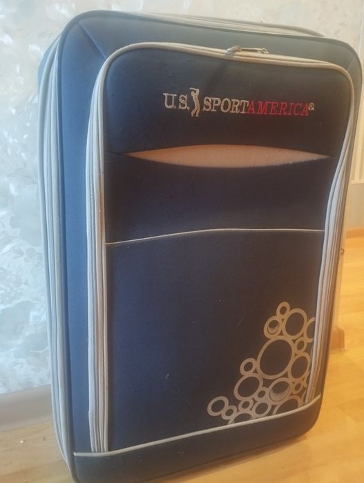 Чемодан на колёсах