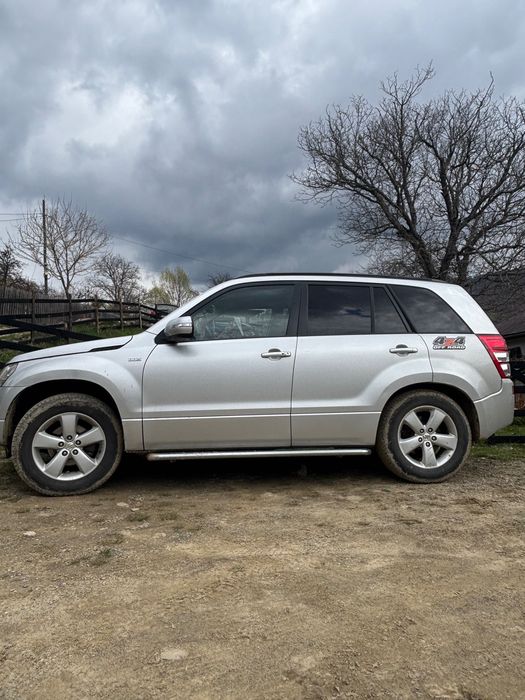 Suzuki Grand Vitara 2010 4x4-stare buna-preț mic