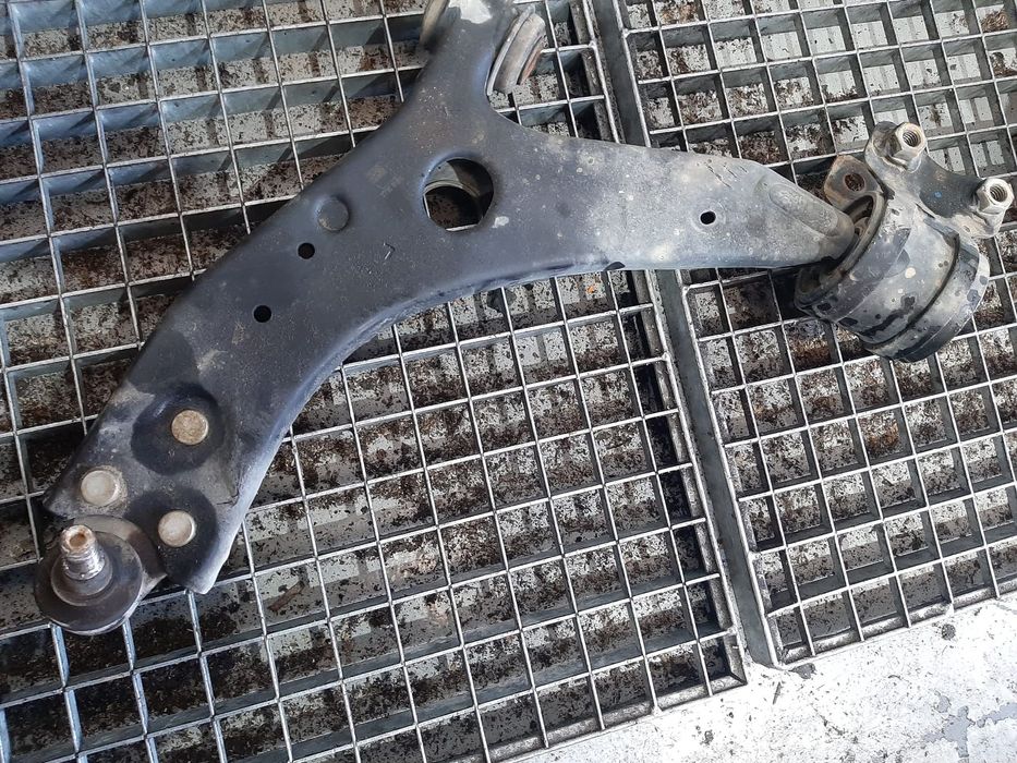 brat bascula stanga fata 1.6 d volvo s40