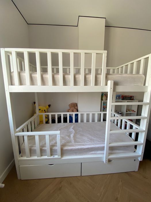 Кровать двухярусная