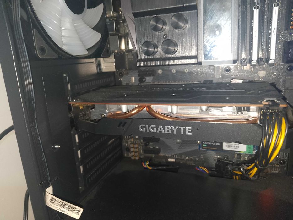 Продам видеокарту rx 5600 xt