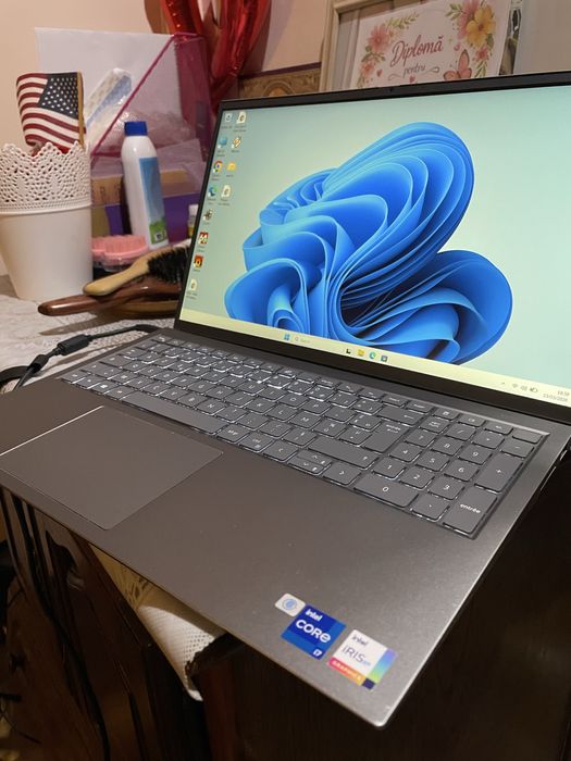 Dell Inspiron 15 5518,  i7-11370H, 16gb ram, ssd 512, stare f buna