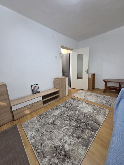 Închiriez apartament 2 camere Dorobanți  colt cu calea Galați