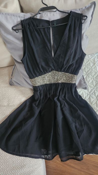 Дамска къса черна рокля Benetton