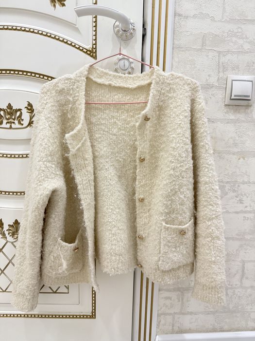 Все вещи по 9000 тг