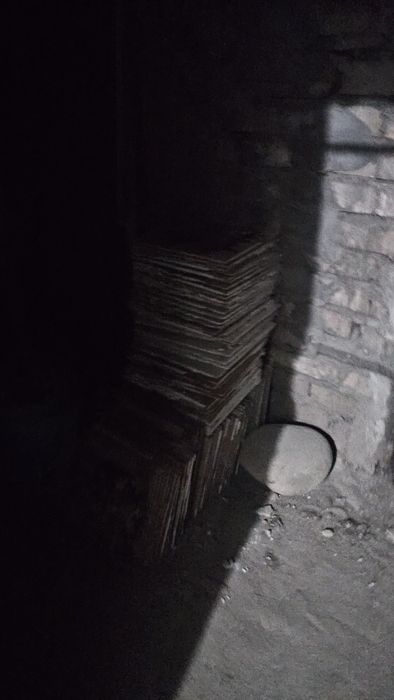 Кафель и на дрова встроенный шкаф